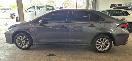 TOYOTA-COROLLA-2025