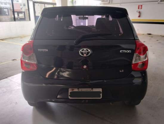 TOYOTA-ETIOS-2015
