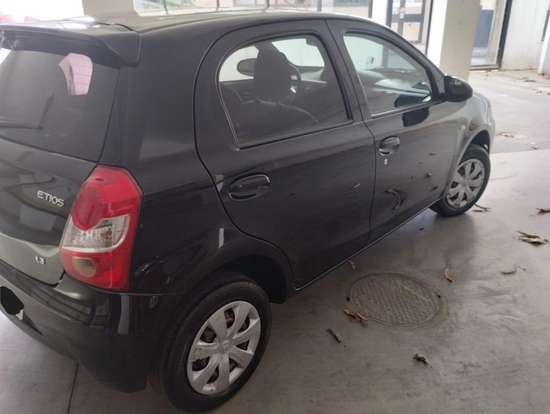 TOYOTA-ETIOS-1.3 X 16V FLEX 4P MANUAL TOYOTA-ETIOS-2015
