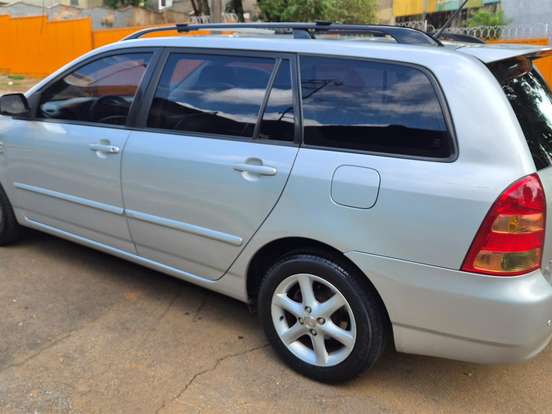 TOYOTA-FIELDER-1.8 16V GASOLINA 4P AUTOMÁTICO TOYOTA-FIELDER-2005