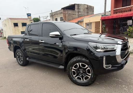 TOYOTA-HILUX-2017