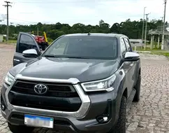 TOYOTA HILUX 2.8 D-4D TURBO DIESEL CD SRX 4X4 AUTOMÁTICO TOYOTA HILUX 2.8 D-4D TURBO DIESEL CD SRX 4X4 AUTOMÁTICO