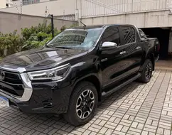 TOYOTA HILUX 2.8 D-4D TURBO DIESEL CD SRX 4X4 AUTOMÁTICO TOYOTA HILUX 2.8 D-4D TURBO DIESEL CD SRX 4X4 AUTOMÁTICO