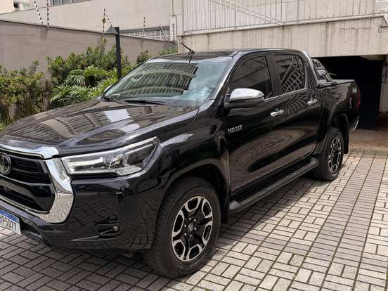 TOYOTA-HILUX-2.8 D-4D TURBO DIESEL CD SRX 4X4 AUTOMÁTICO TOYOTA-HILUX-2022