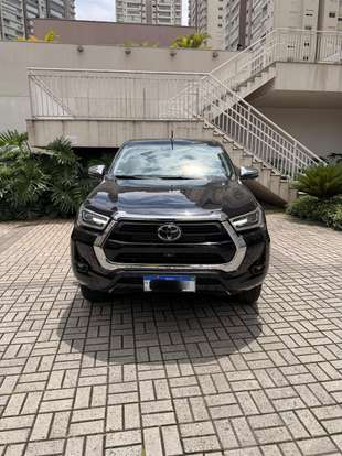 TOYOTA-HILUX-2022