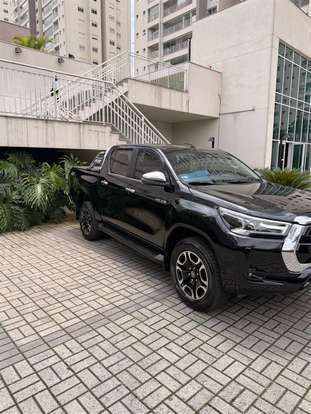 TOYOTA-HILUX-2022