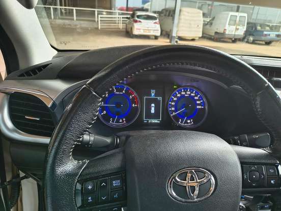 TOYOTA-HILUX-2.8 SRV 4X4 CD 16V DIESEL 4P AUTOMÁTICO TOYOTA-HILUX-2019