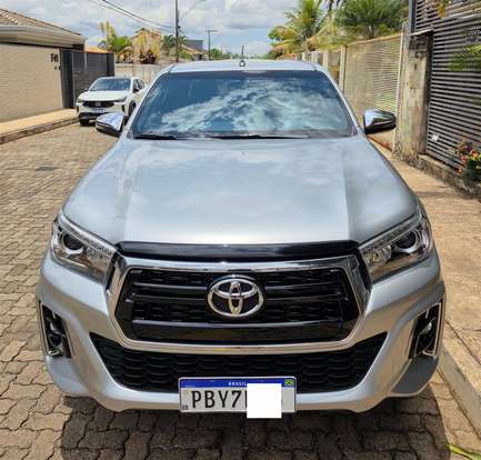 TOYOTA-HILUX-2019