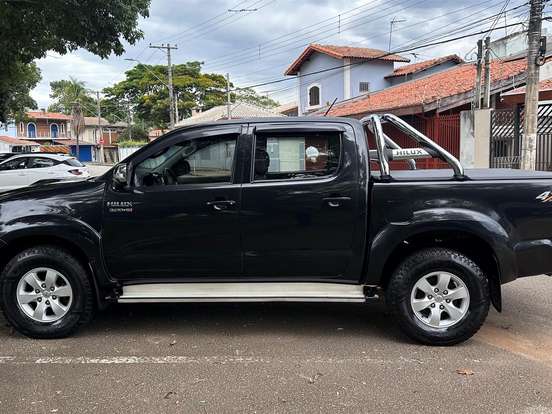 TOYOTA-HILUX-3.0 SRV 4X4 CD 16V TURBO INTERCOOLER DIESEL 4P AUTOMÁTICO TOYOTA-HILUX-2011
