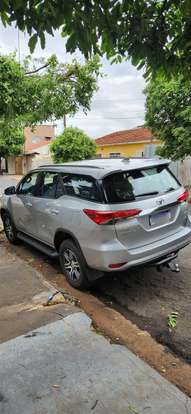 TOYOTA-HILUX SW4-2017