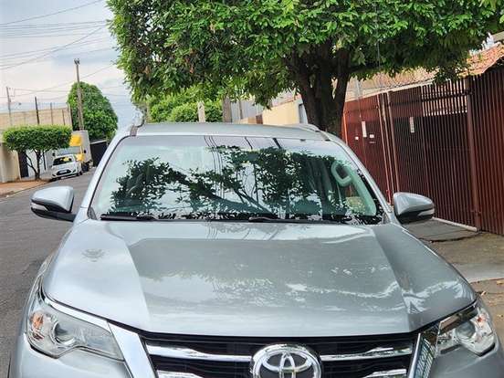 TOYOTA-HILUX SW4-2.7 SR 7 LUGARES 4X2 16V FLEX 4P AUTOMÁTICO TOYOTA-HILUX SW4-2017