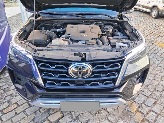 TOYOTA-HILUX SW4-2.8 D-4D TURBO DIESEL SRX 7L 4X4 AUTOMÁTICO TOYOTA-HILUX SW4-2021