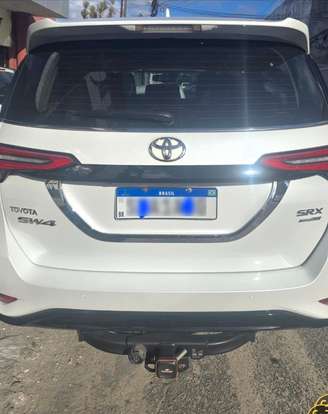 TOYOTA-HILUX SW4-2024