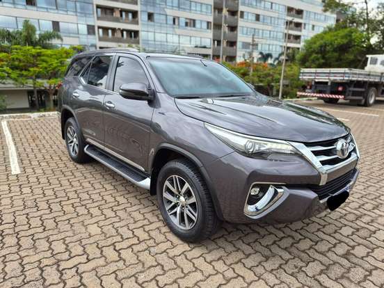 TOYOTA-HILUX SW4-2.8 SRX 4X4 16V TURBO INTERCOOLER DIESEL 4P AUTOMÁTICO TOYOTA-HILUX SW4-2019