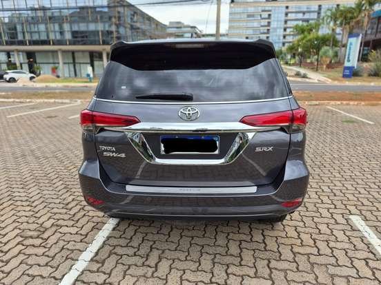 TOYOTA-HILUX SW4-2.8 SRX 4X4 16V TURBO INTERCOOLER DIESEL 4P AUTOMÁTICO TOYOTA-HILUX SW4-2019