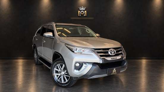 TOYOTA-HILUX SW4-2020
