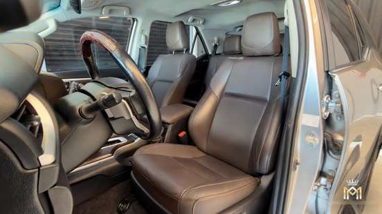 TOYOTA-HILUX SW4-2020