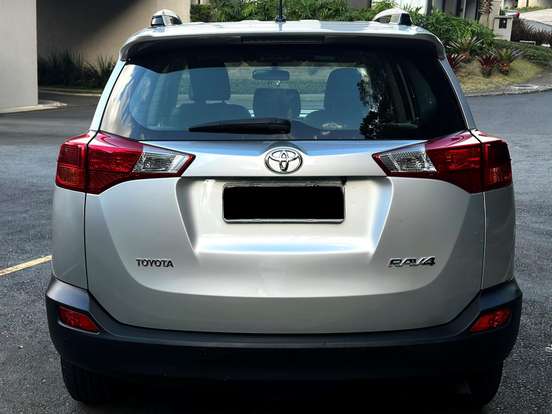 TOYOTA-RAV4-2.0 4X2 16V GASOLINA 4P AUTOMÁTICO TOYOTA-RAV4-2014