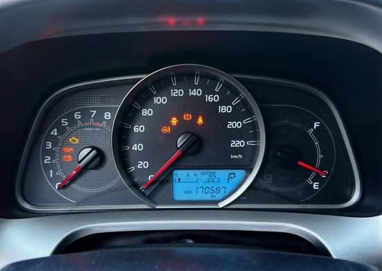 TOYOTA-RAV4-2014