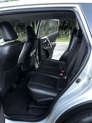 TOYOTA-RAV4-2014