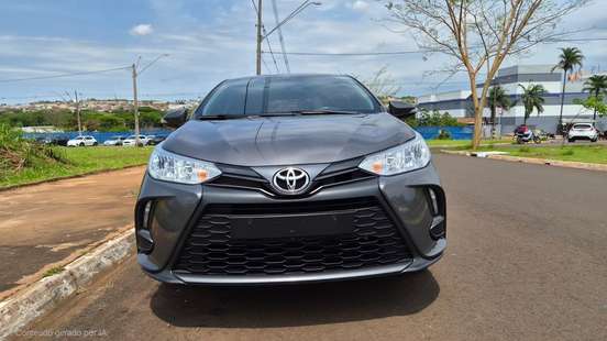 TOYOTA-YARIS-2022