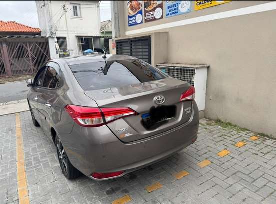 TOYOTA-YARIS-2018