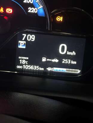 TOYOTA-YARIS-2018
