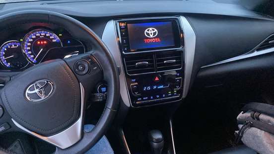 TOYOTA-YARIS-2018