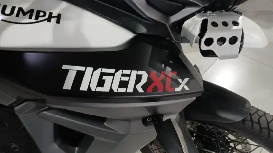 TRIUMPH-TIGER 800 XCX TRIUMPH-TIGER 800 XCX-2015