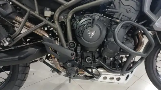 TRIUMPH-TIGER 800 XCX-2015