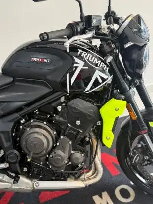 TRIUMPH-TRIDENT 660-2024