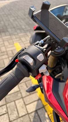 TRIUMPH-STREET TRIPLE 765 RS-2024