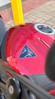 TRIUMPH-STREET TRIPLE 765 RS-2024