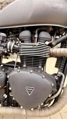 TRIUMPH-THRUXTON TRIUMPH-THRUXTON-2015