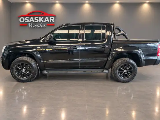 VOLKSWAGEN-AMAROK-2017