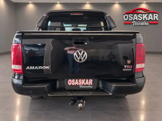 VOLKSWAGEN-AMAROK-2.0 TRENDLINE 4X4 CD 16V TURBO INTERCOOLER DIESEL 4P AUTOMÁTICO VOLKSWAGEN-AMAROK-2017