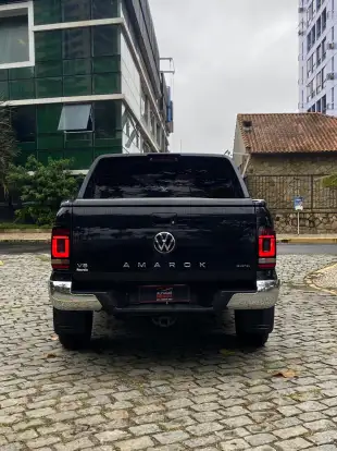 VOLKSWAGEN-AMAROK-2025