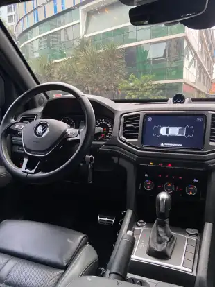 VOLKSWAGEN-AMAROK-2025