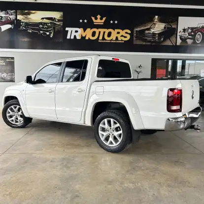 VOLKSWAGEN-AMAROK-2023