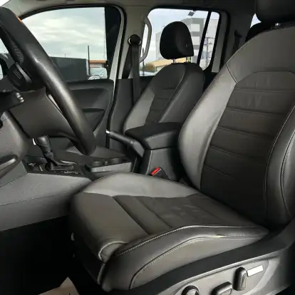 VOLKSWAGEN-AMAROK-2023