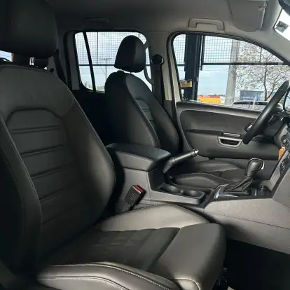 VOLKSWAGEN-AMAROK-2023