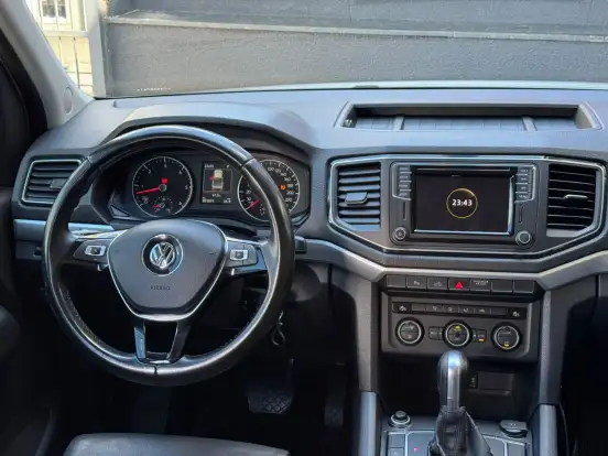 VOLKSWAGEN-AMAROK-2018