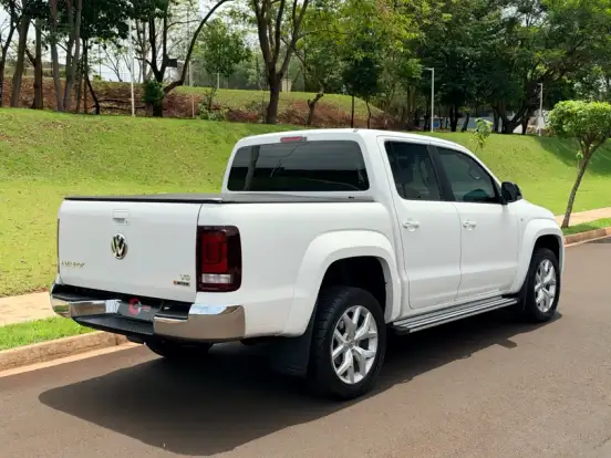 VOLKSWAGEN-AMAROK-3.0 V6 TDI DIESEL HIGHLINE CD 4MOTION AUTOMÁTICO VOLKSWAGEN-AMAROK-2023