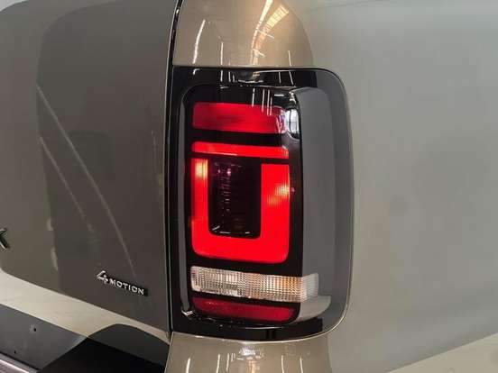 VOLKSWAGEN-AMAROK-2026