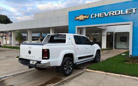 VOLKSWAGEN-AMAROK-2024