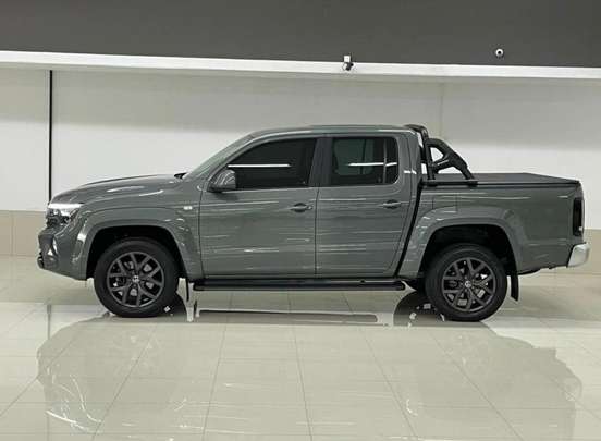 VOLKSWAGEN-AMAROK-3.0 V6 TDI DIESEL HIGHLINE CD 4MOTION AUTOMÁTICO VOLKSWAGEN-AMAROK-2025