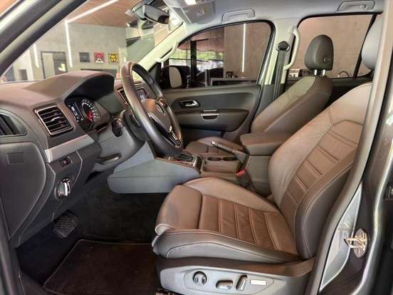 VOLKSWAGEN-AMAROK-2023