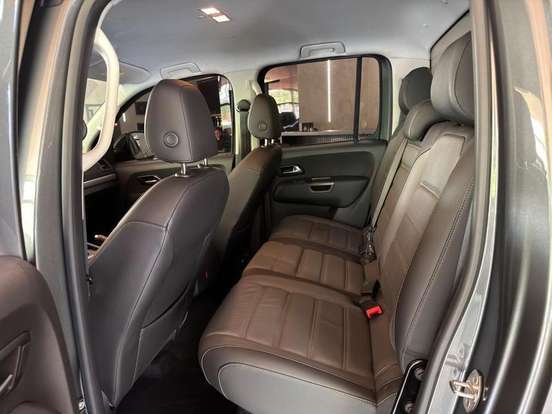 VOLKSWAGEN-AMAROK-2023