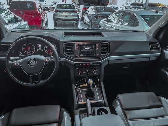 VOLKSWAGEN-AMAROK-2022
