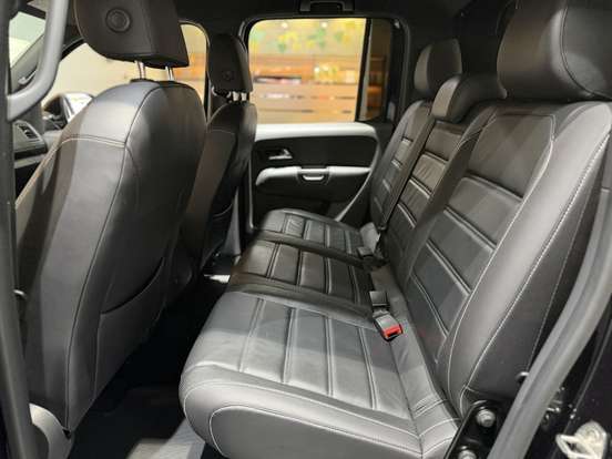 VOLKSWAGEN-AMAROK-2023